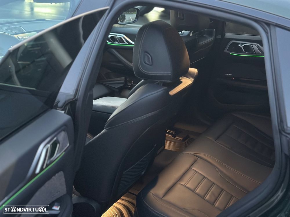 BMW i4 eDrive40 Pack Desportivo M - 24