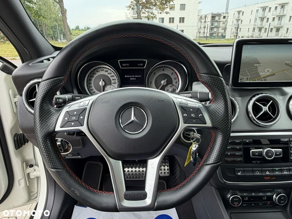 Mercedes-Benz GLA 220 CDI 7G-DCT AMG Line - 23