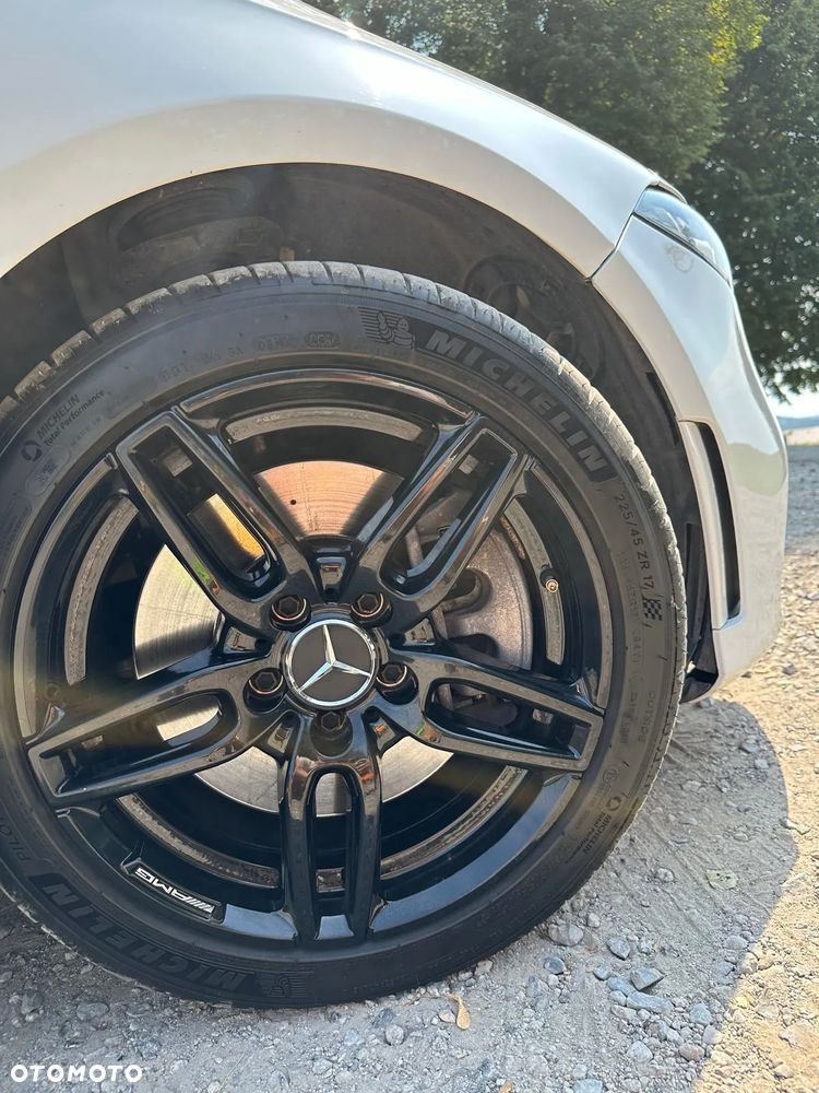 Mercedes-Benz Klasa A 250 4-Matic AMG Line 7G-DCT - 18
