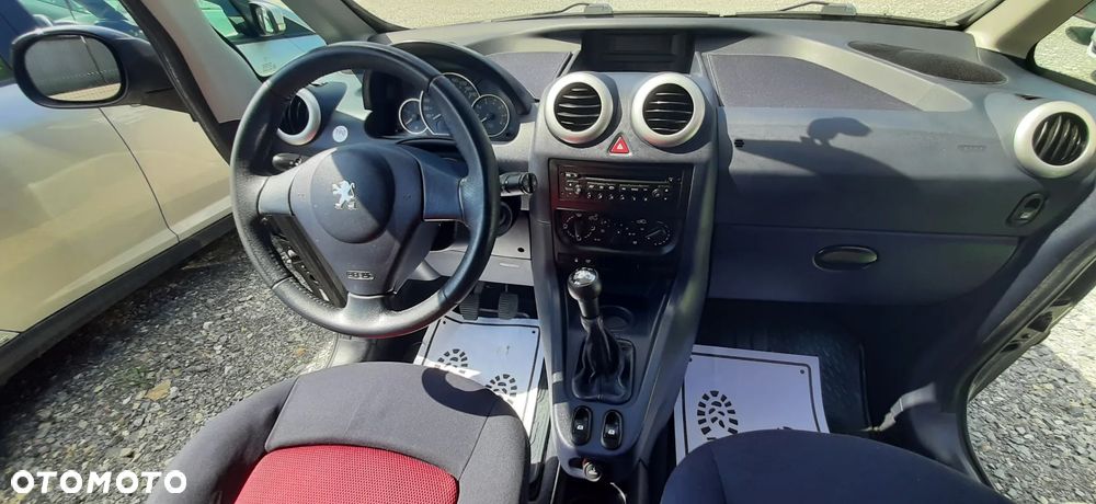 Peugeot 1007 - 9