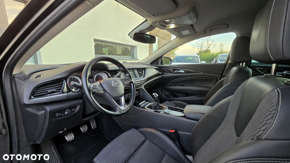 Opel Insignia 1.5 T Elite S&S - 17