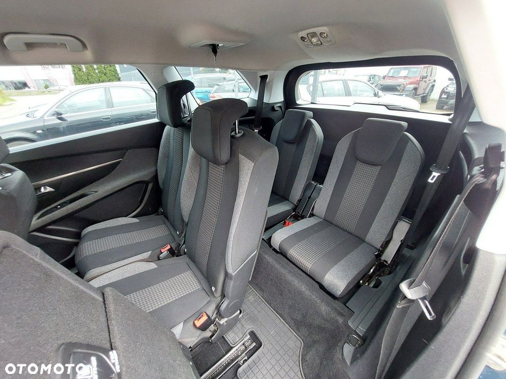 Peugeot 5008 BlueHDI 120 Active - 19