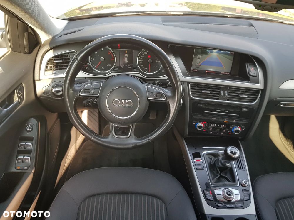 Audi A4 Avant 2.0 TDI DPF quattro Attraction - 25
