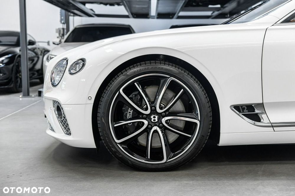 Bentley Continental GT - 22
