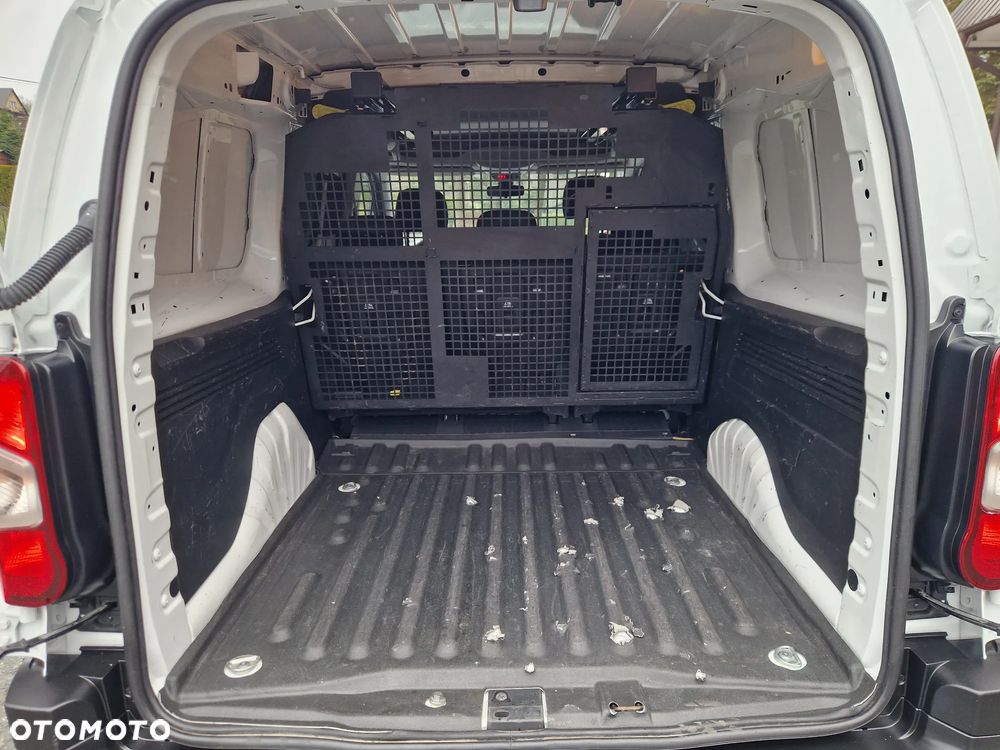 Opel Combo Maxi Brygadówka 5 Osób - 10