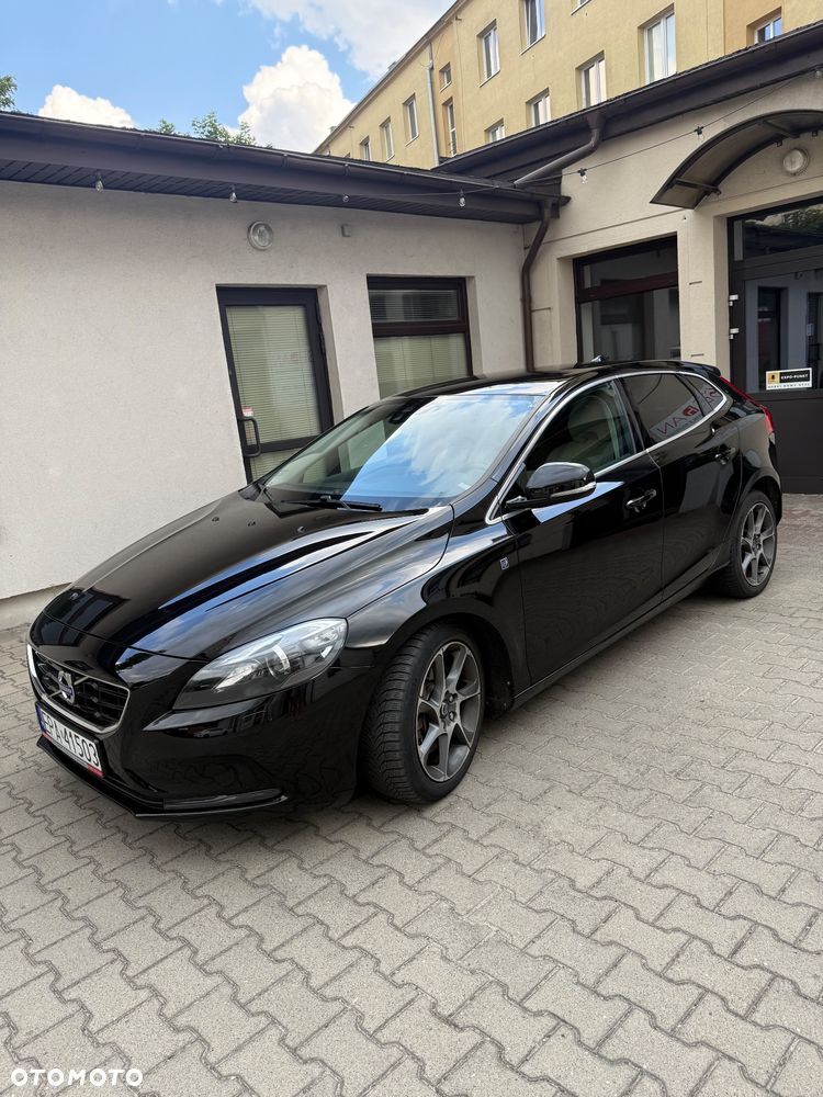 Volvo V40 D2 Drive-E Ocean Race - 1