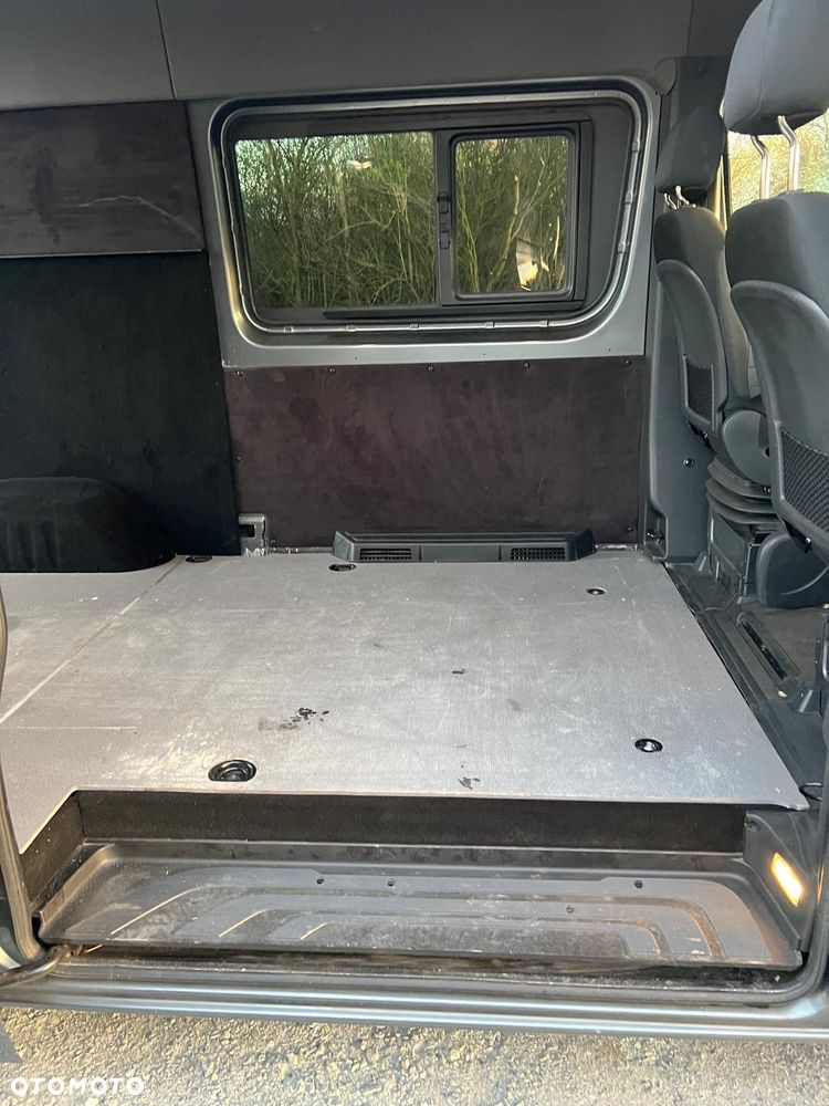 Mercedes-Benz Sprinter 319 V6 - 18