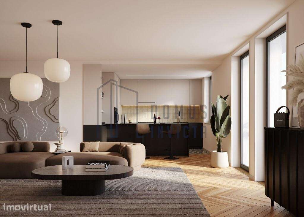 T3 Duplex com jardim privativo em Cedofeita - Grande imagem: 2/7