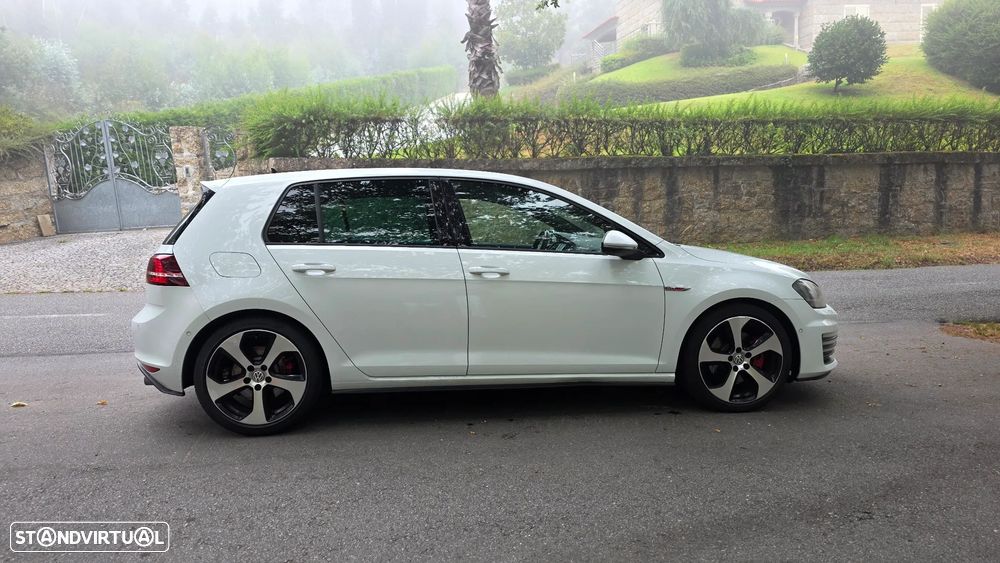 VW Golf 2.0 GTI - 2