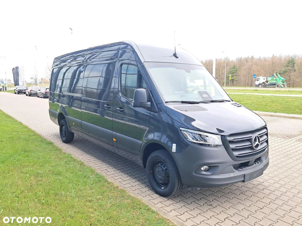 Mercedes-Benz Sprinter 319 CDI Furgon PRO długi 4325 mm L3H2 - 12