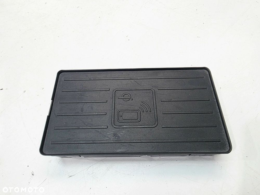 ŁADOWARKA INDUKCYJNA AUDI A3 8V Q2 81A035502 - 1