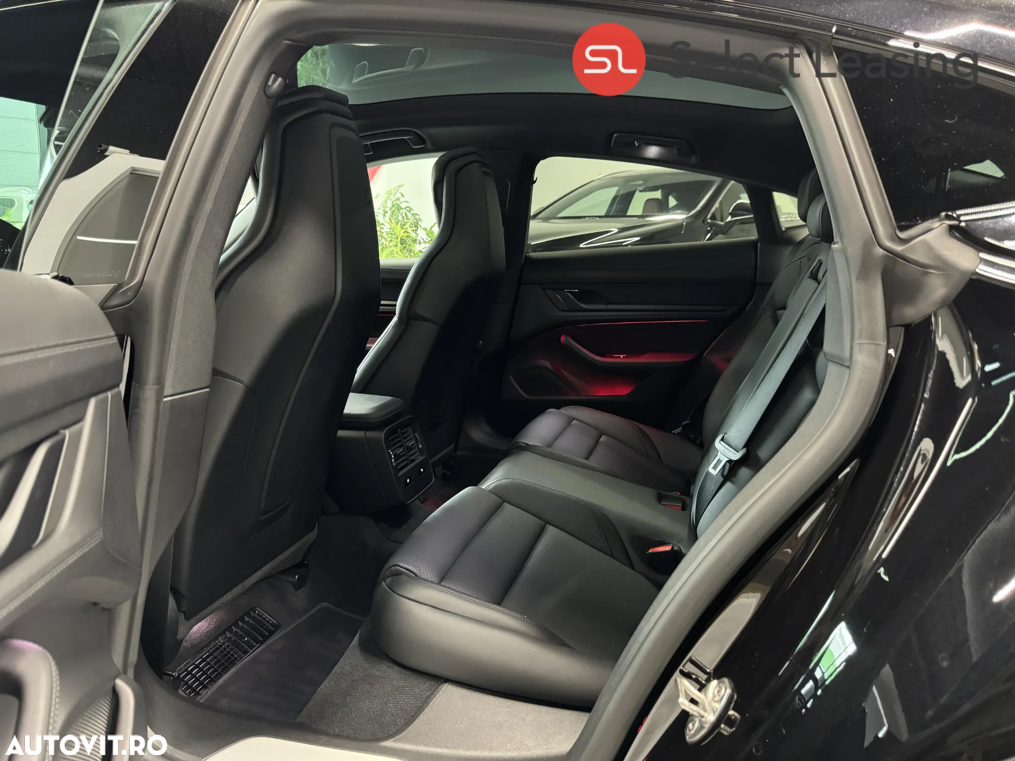 Porsche Taycan 4S - 11