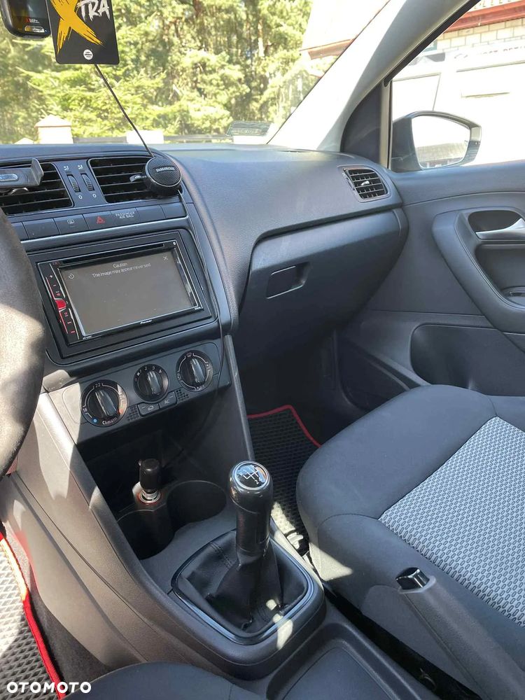 Volkswagen Polo - 18