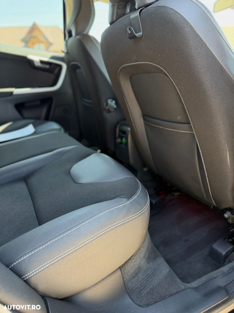Volvo XC 60 - 16