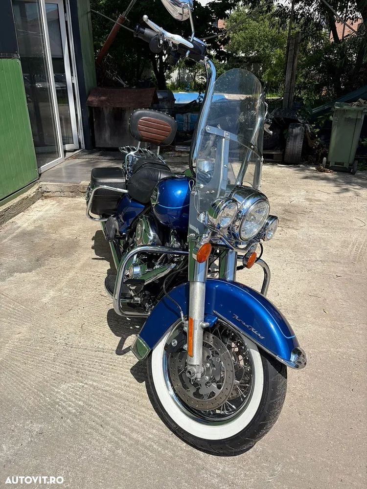 Harley-Davidson Road King Classic - 2