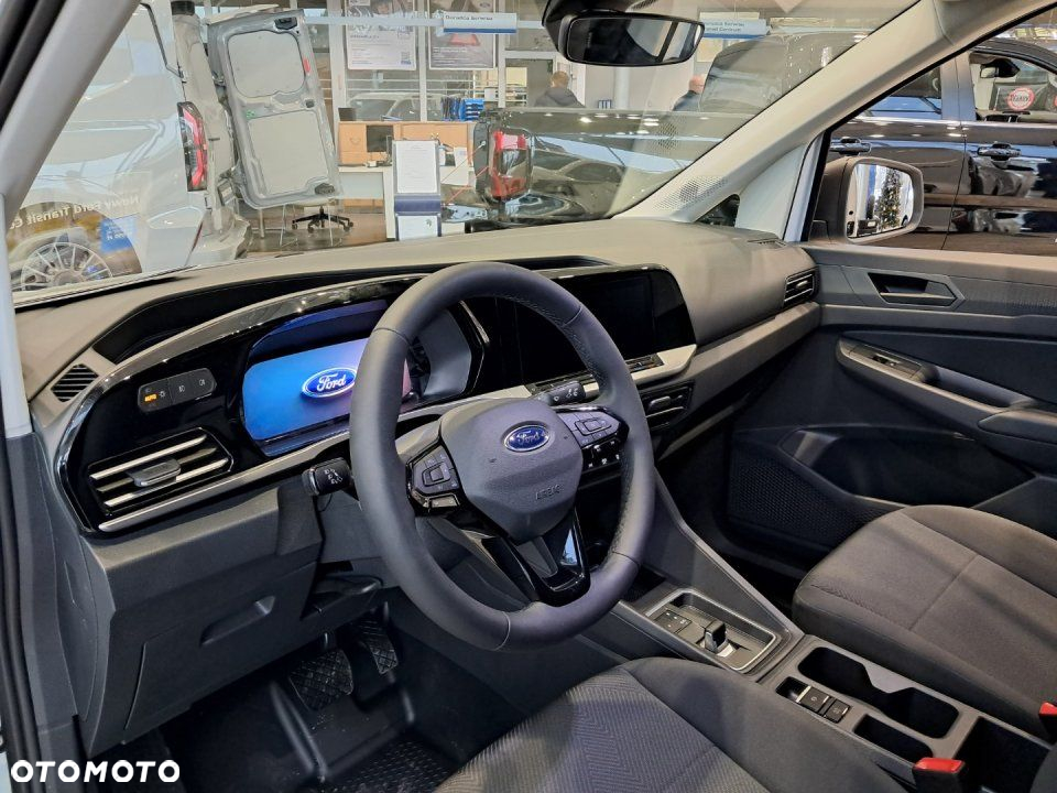 Ford Transit Connect - 8