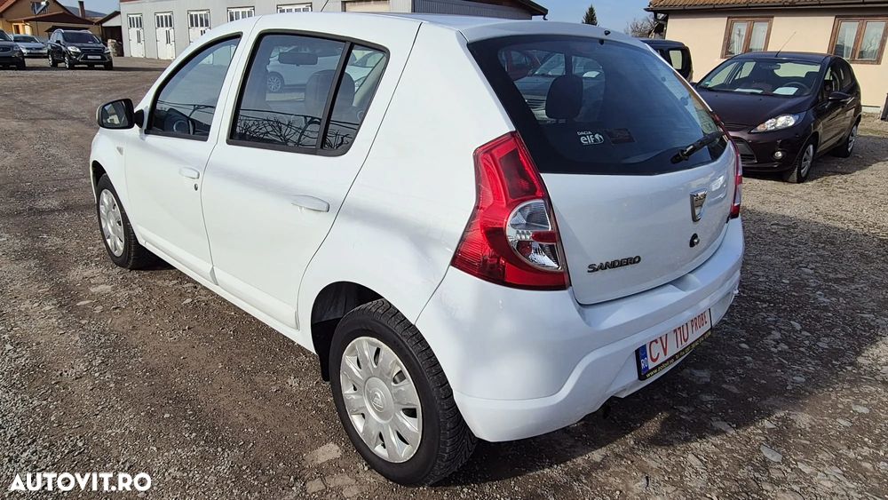 Dacia Sandero 1.5 DCI Laureate - 4