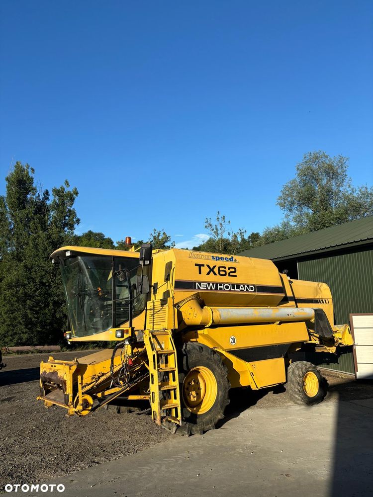 New Holland TX 62 - 3