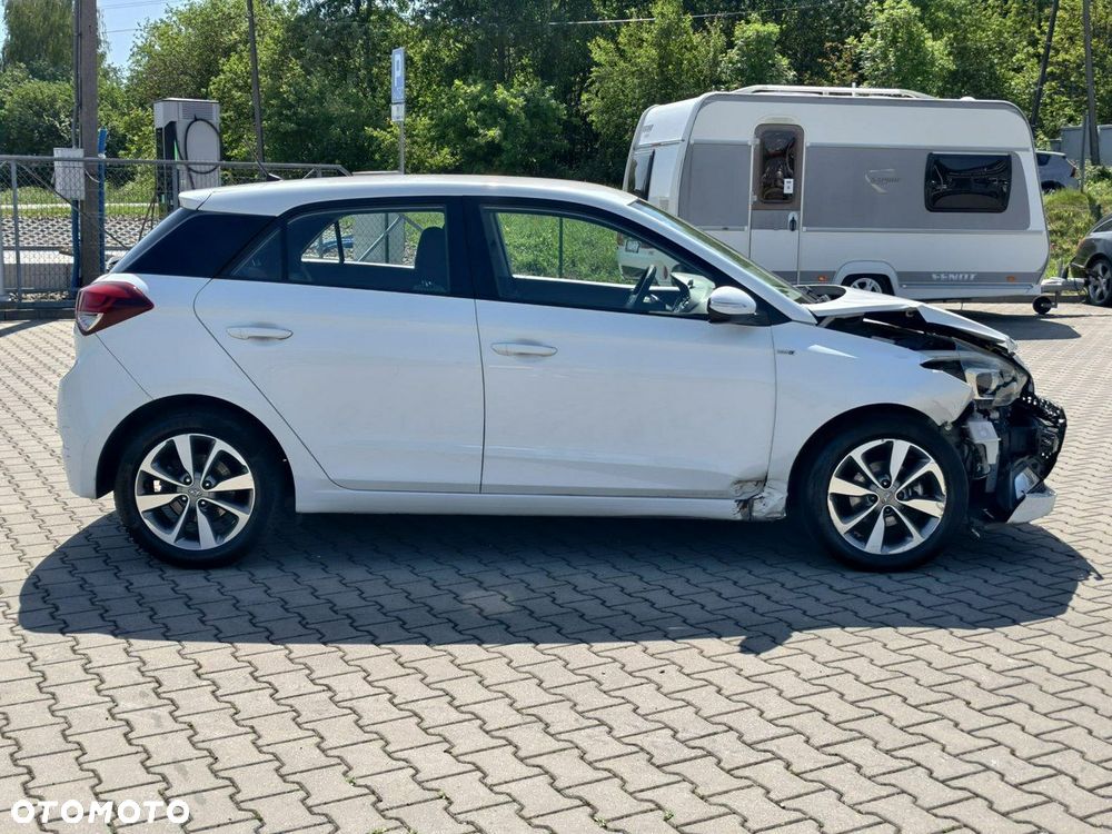 Hyundai i20 - 8