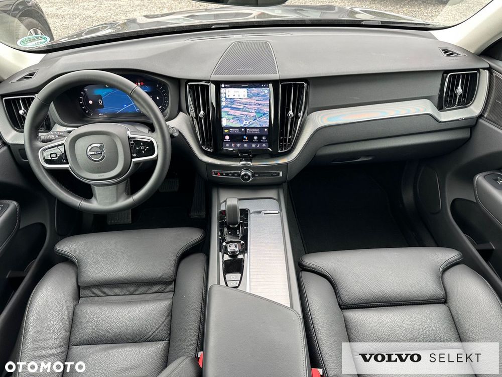 Volvo XC 60 B5 B AWD Plus Dark - 12