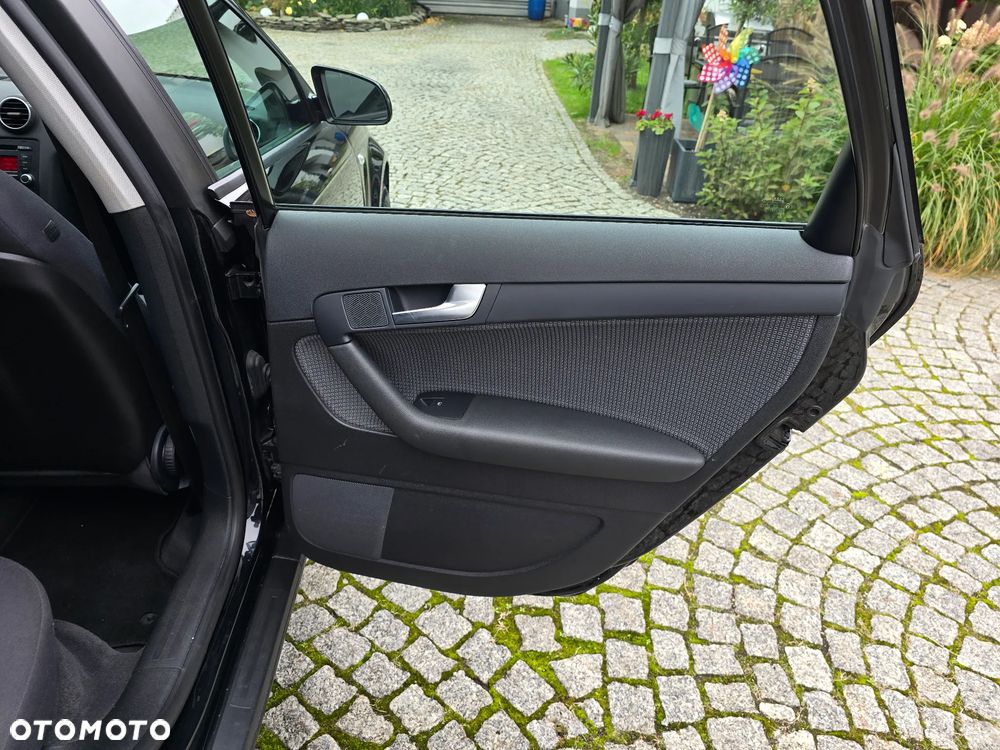 Audi A3 Sportback 1.6 Ambition - 24