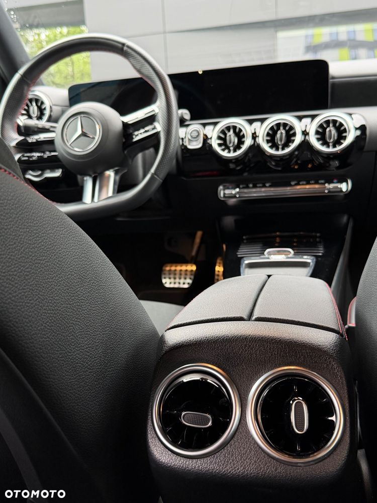 Mercedes-Benz Klasa A 200 AMG Line 7G-DCT - 7