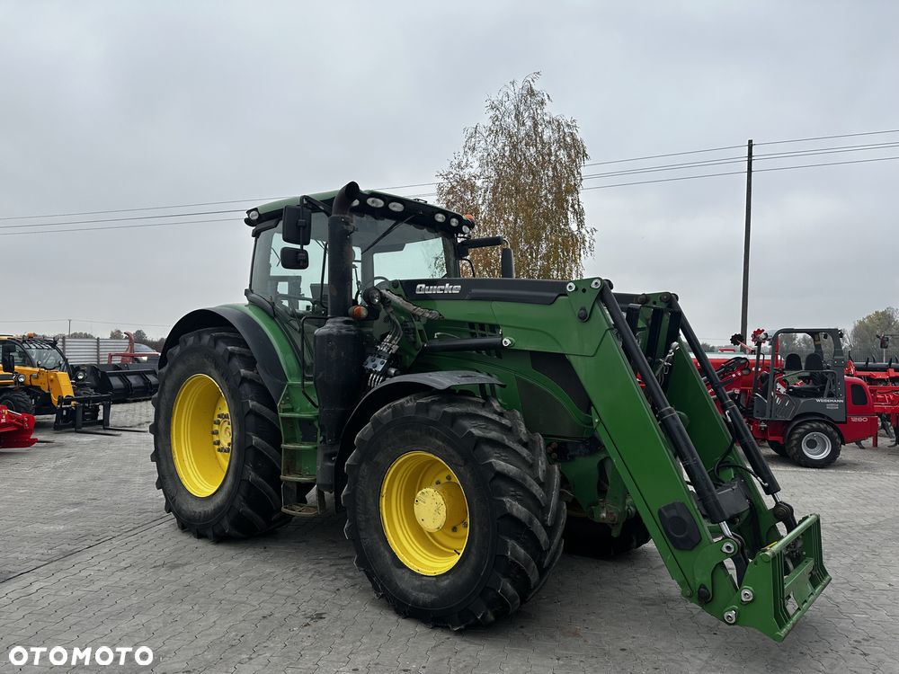 John Deere 6215R - 2
