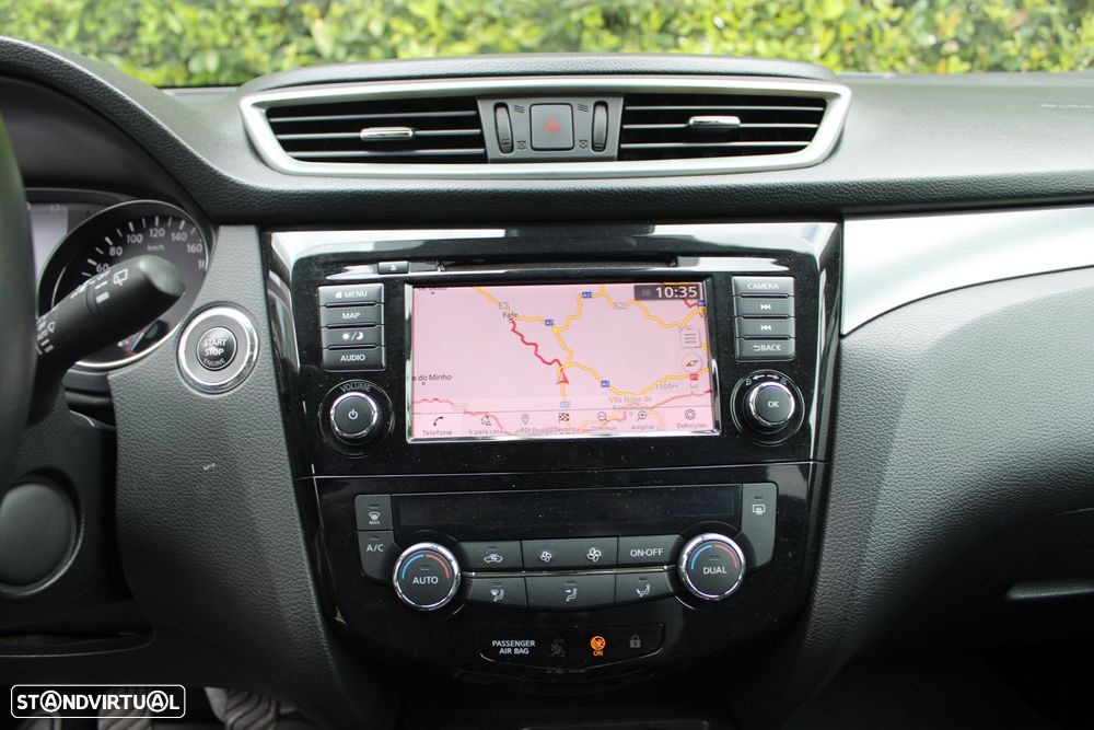 Nissan Qashqai 1.3 DIG-T N-Connecta - 14