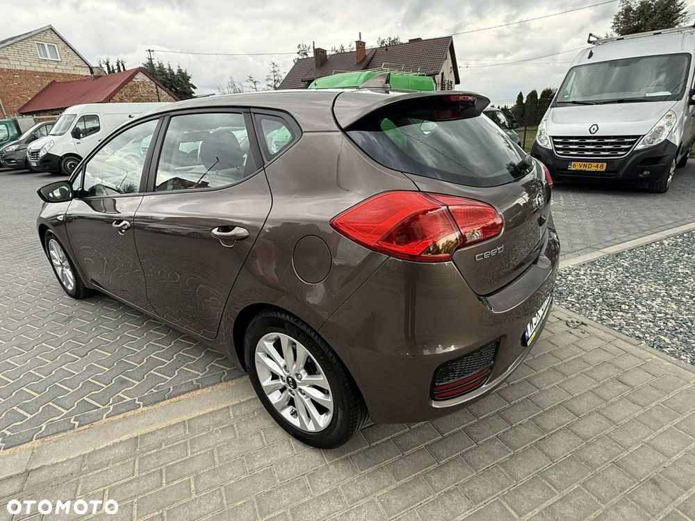 Kia Ceed - 2
