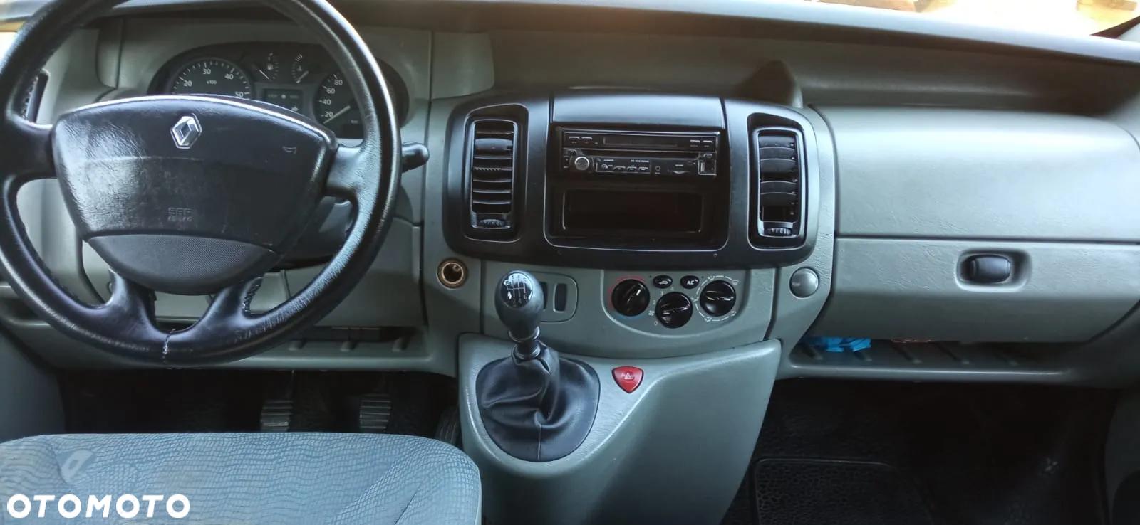 Renault Trafic - 14