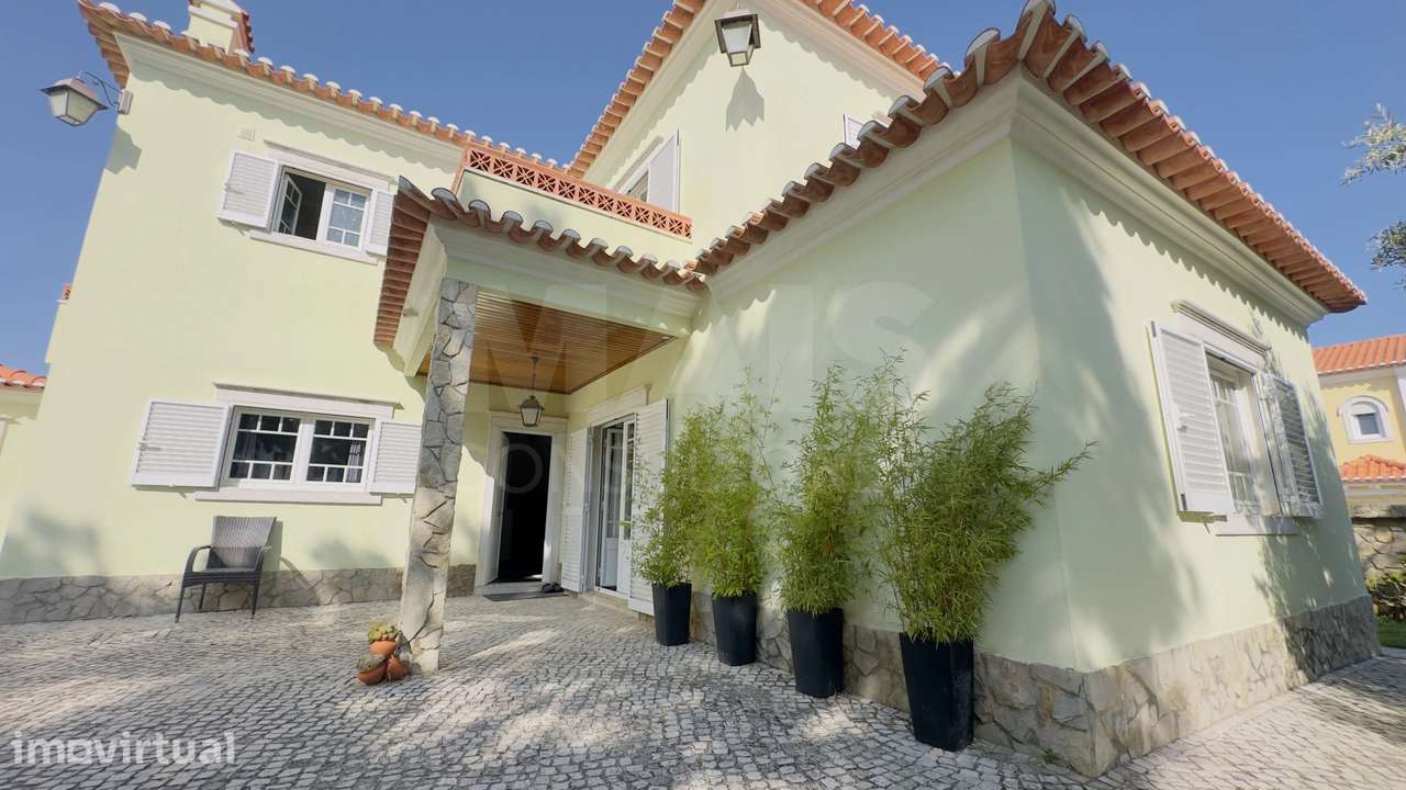 Exclusiva Moradia T4 com Jardim Privativo e Garagem | Ericeira - Grande imagem: 4/50