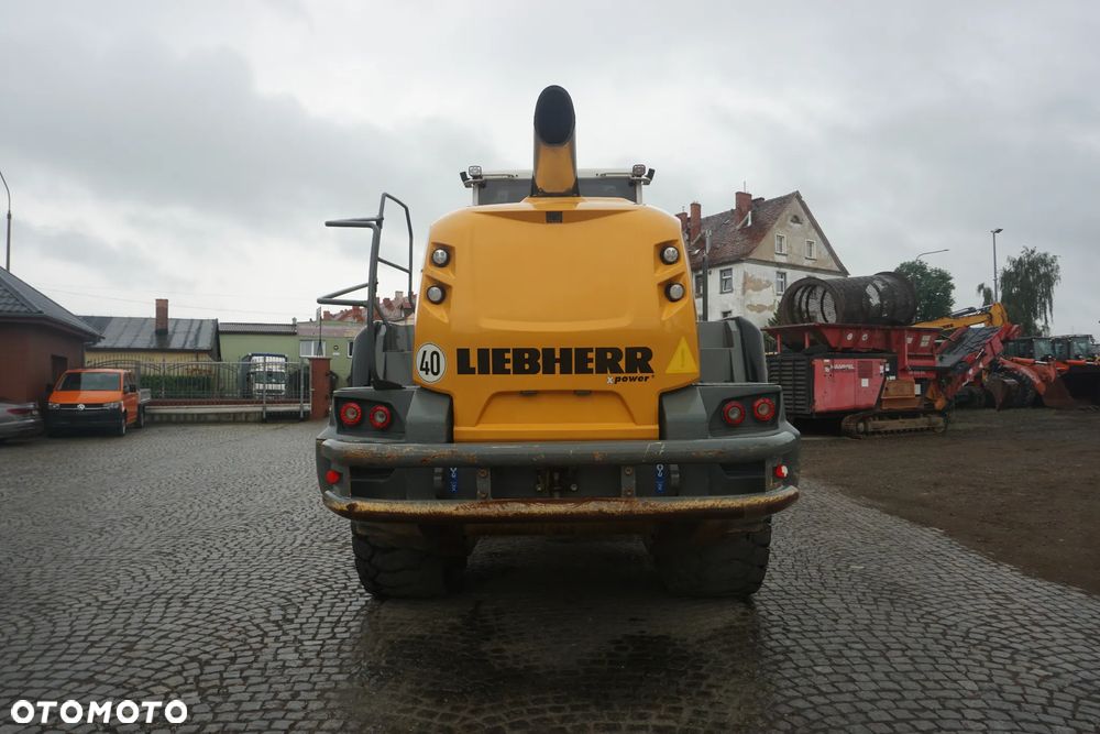 Liebherr L586 xpower - 4