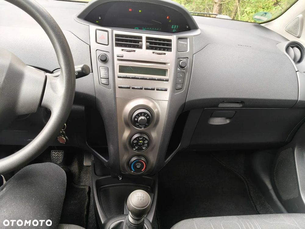 Toyota Yaris 1.33 VVT-i Life - 8