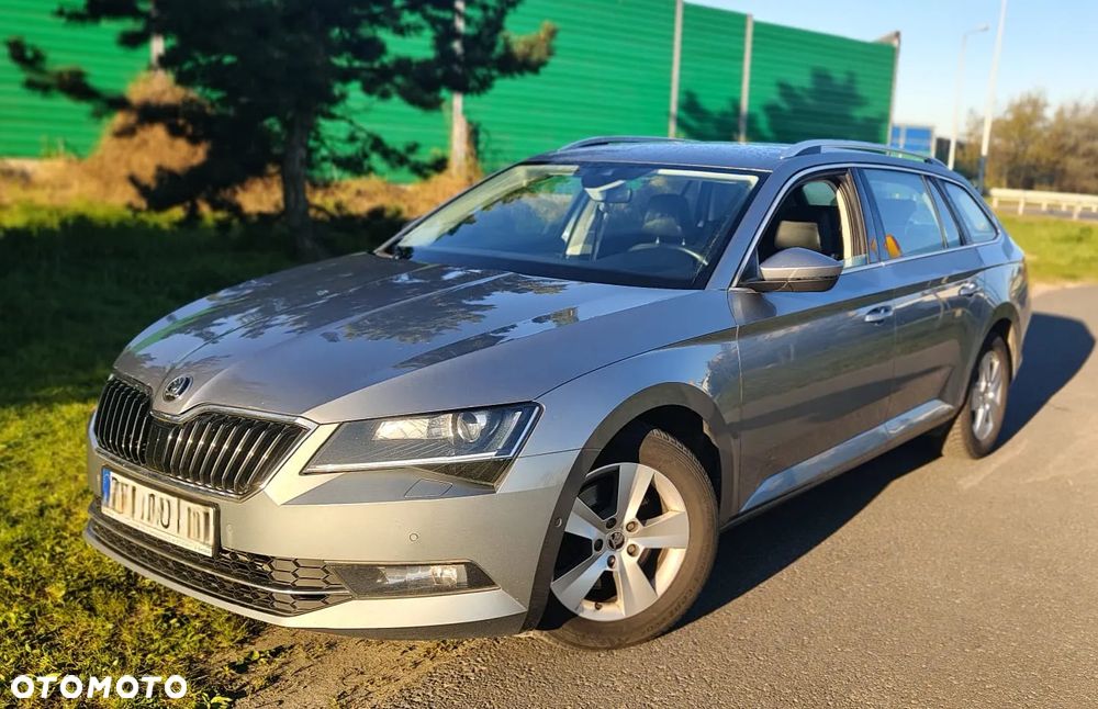 Skoda Superb 2.0 TDI SCR Sportline DSG - 1