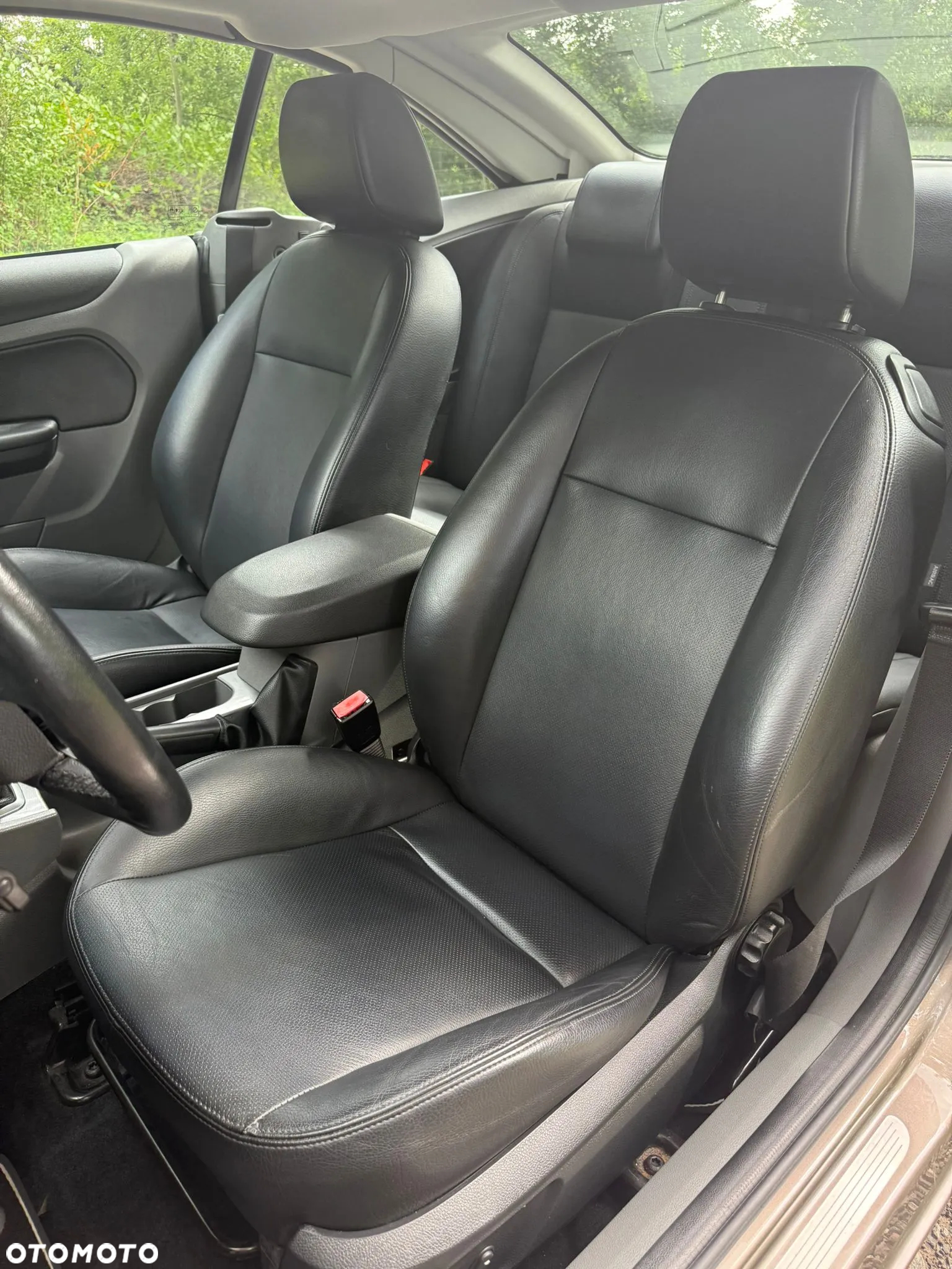 Ford Focus Coupe-Cabriolet 2.0 TDCi DPF Titanium - 15
