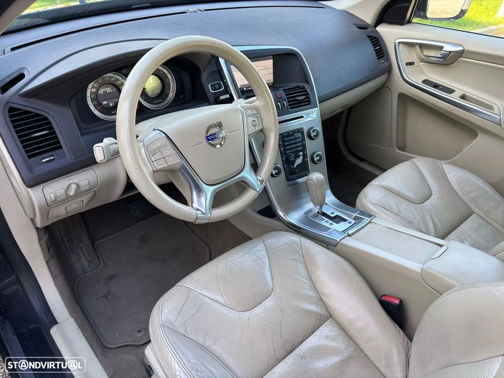 Volvo XC 60 2.0 D3 R-Design Geartronic - 19