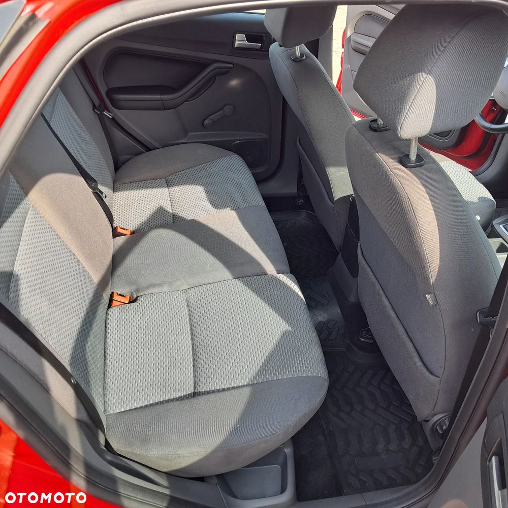Ford Focus 1.6 16V Ambiente - 6