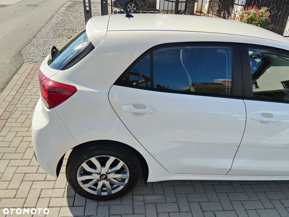 Kia Rio 1.2 Attract - 6