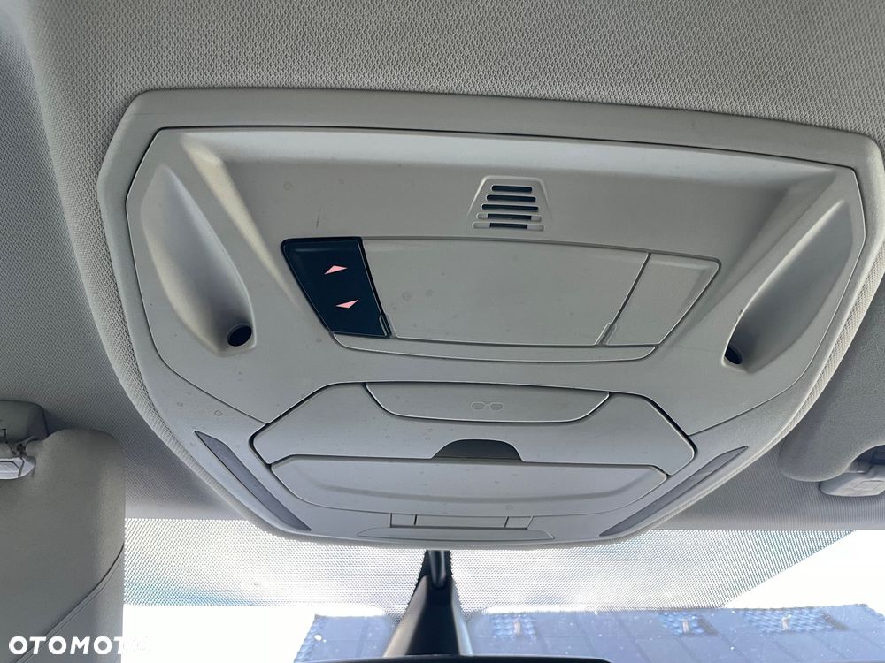 Ford S-Max 2.0 TDCi DPF Titanium X - 31