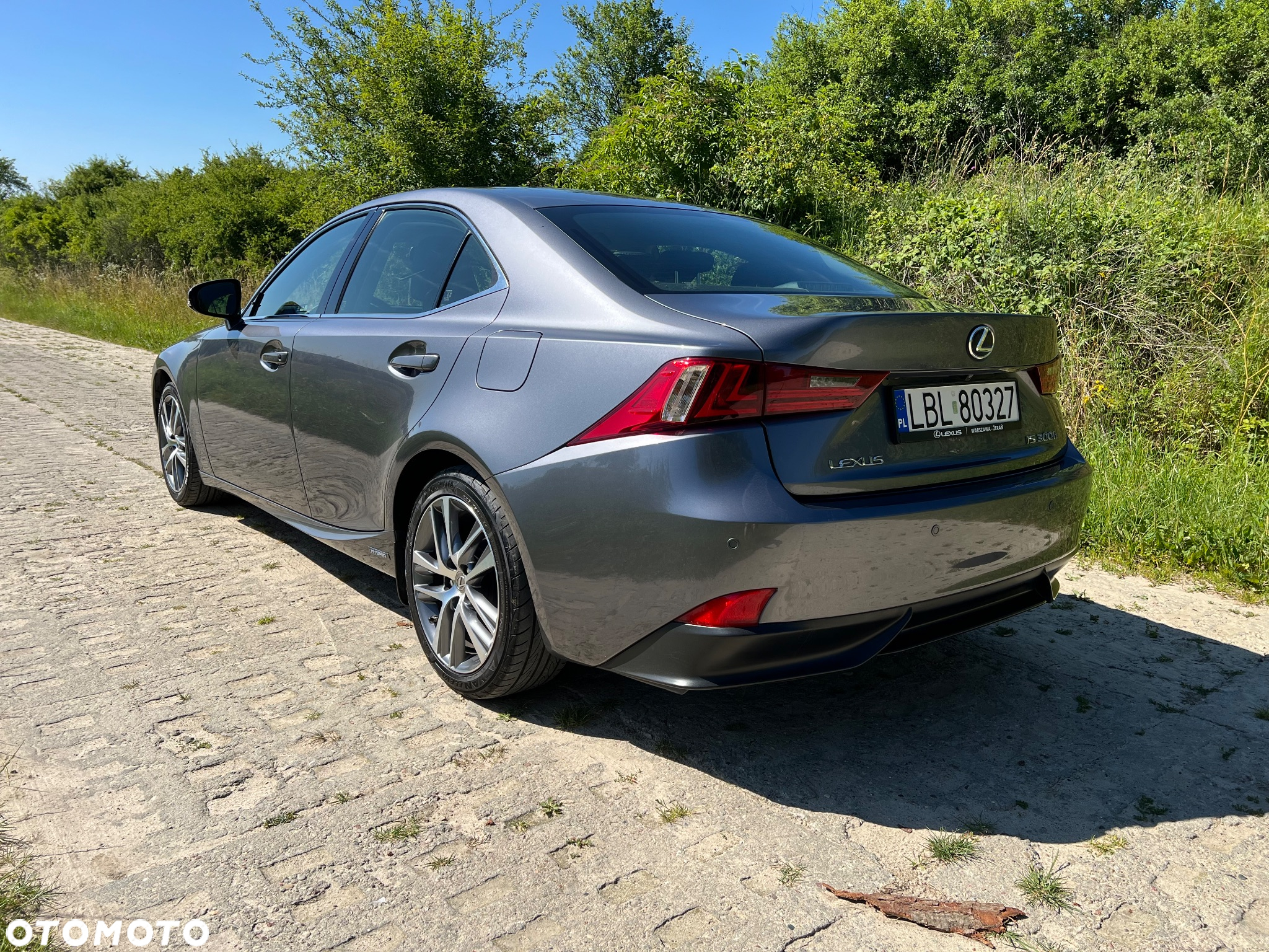 Lexus IS - 4