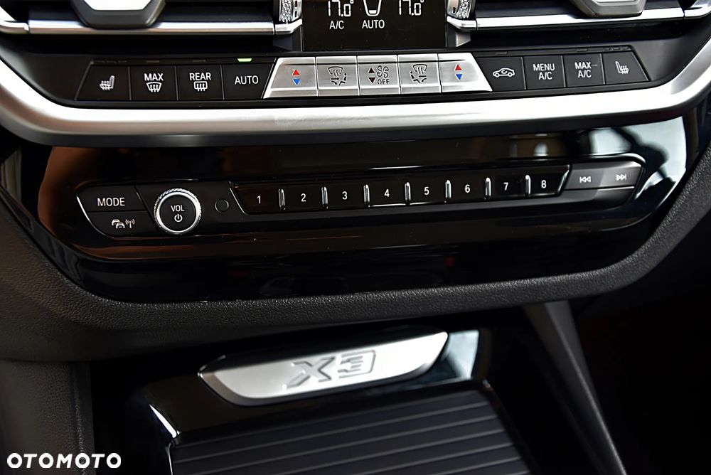 BMW X3 xDrive20i - 36