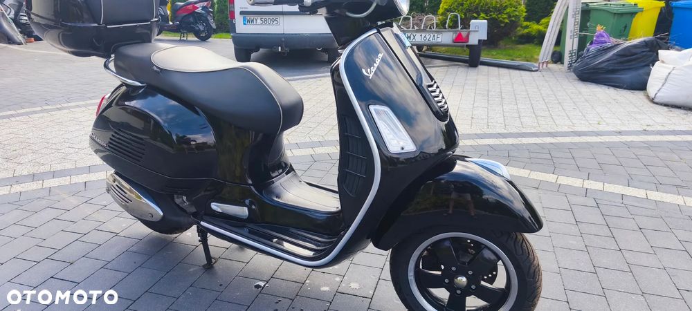 Vespa GTS - 4