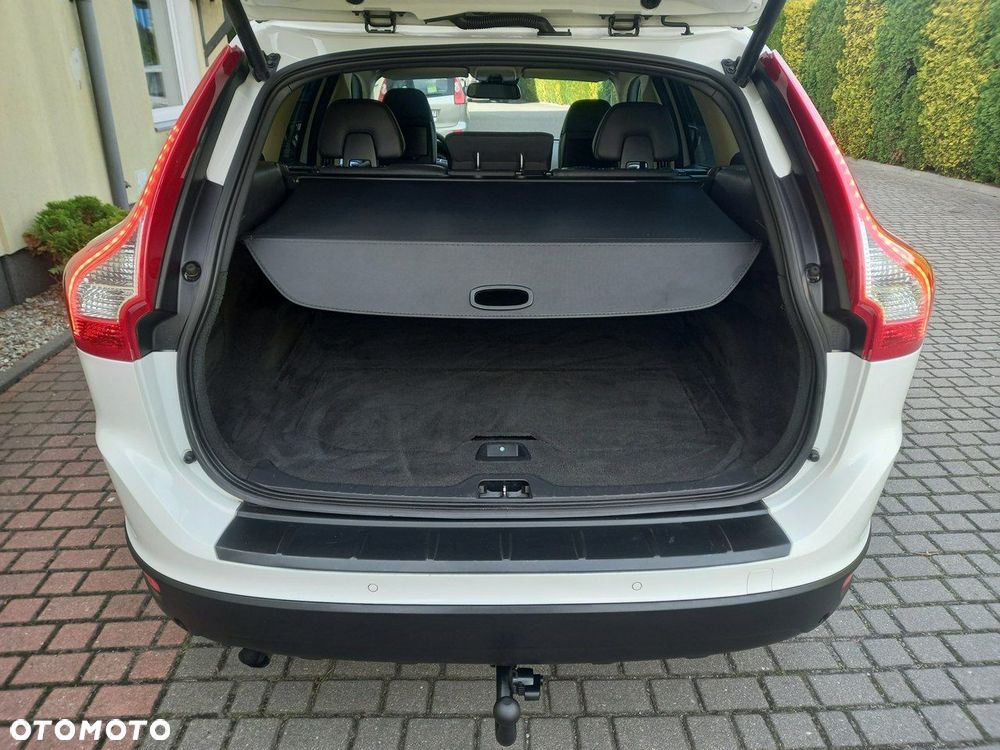 Volvo XC 60 D3 Summum - 17