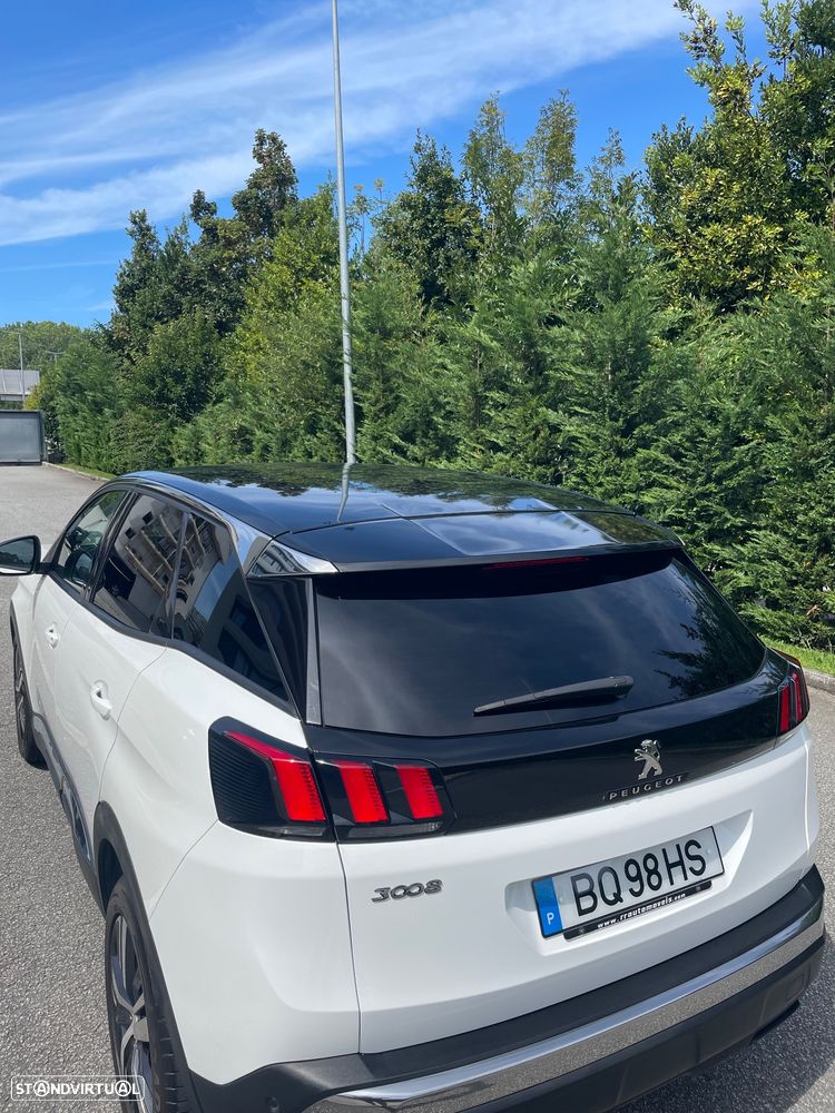 Peugeot 3008 PureTech 130 Stop & Start GPF EAT8 Allure - 12