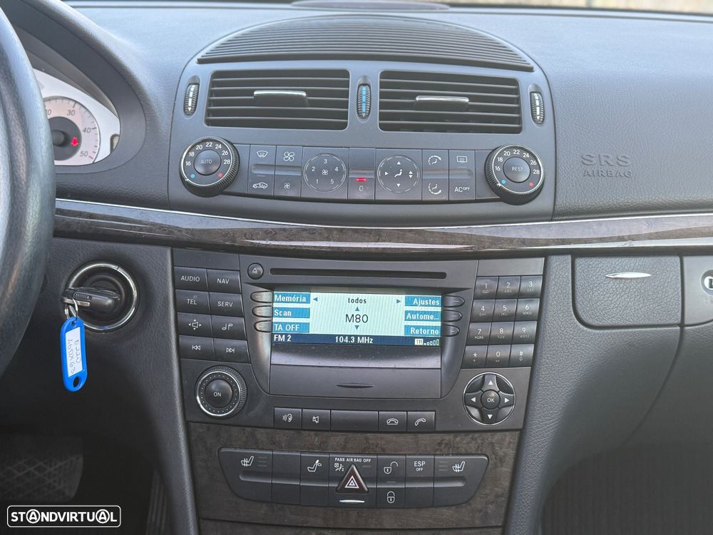 Mercedes-Benz E 220 CDI Auto Avantgarde - 28