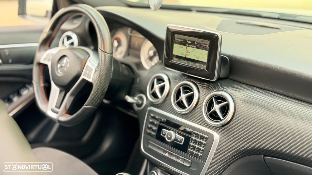 Mercedes-Benz A 180 CDI AMG Line - 20