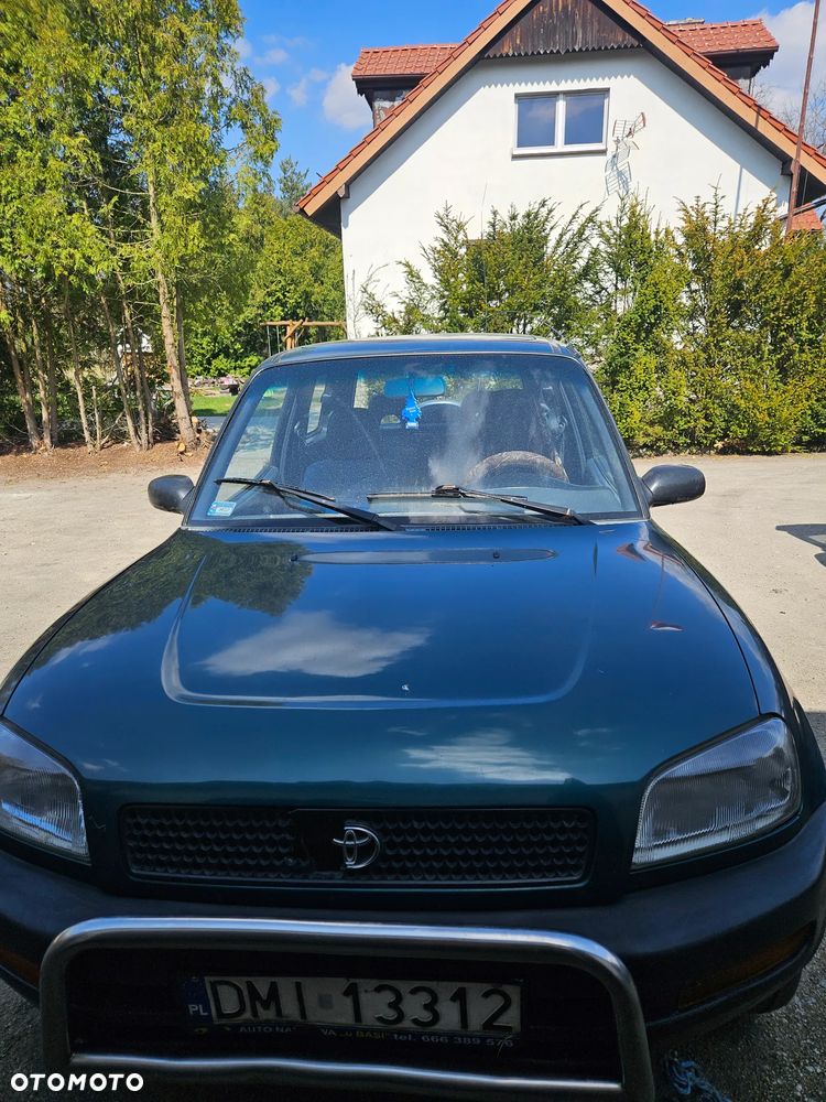 Toyota RAV4 2.0 - 7
