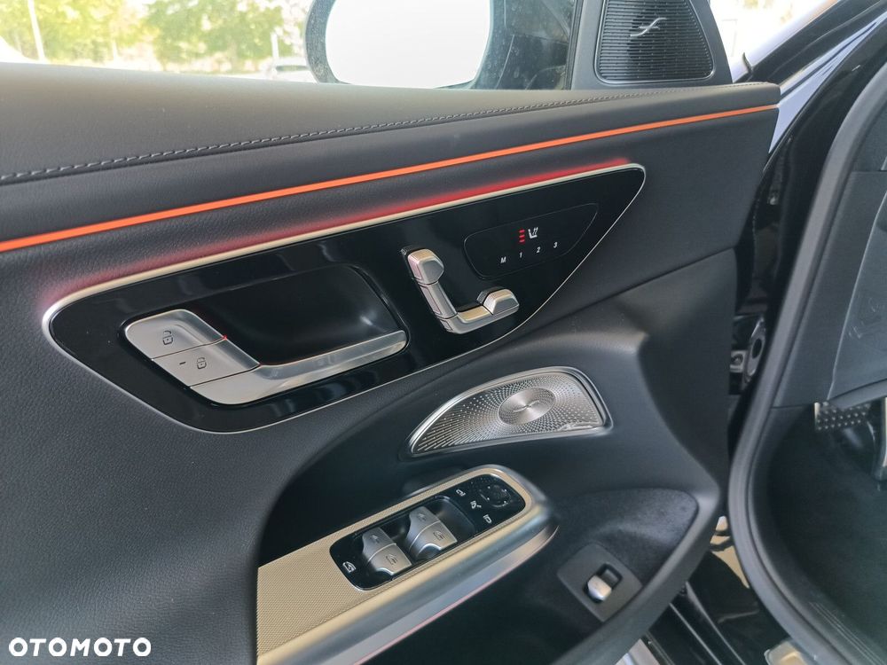 Mercedes-Benz Klasa E - 33