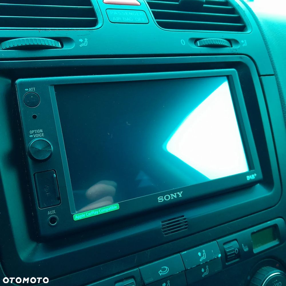 Volkswagen Golf - 10