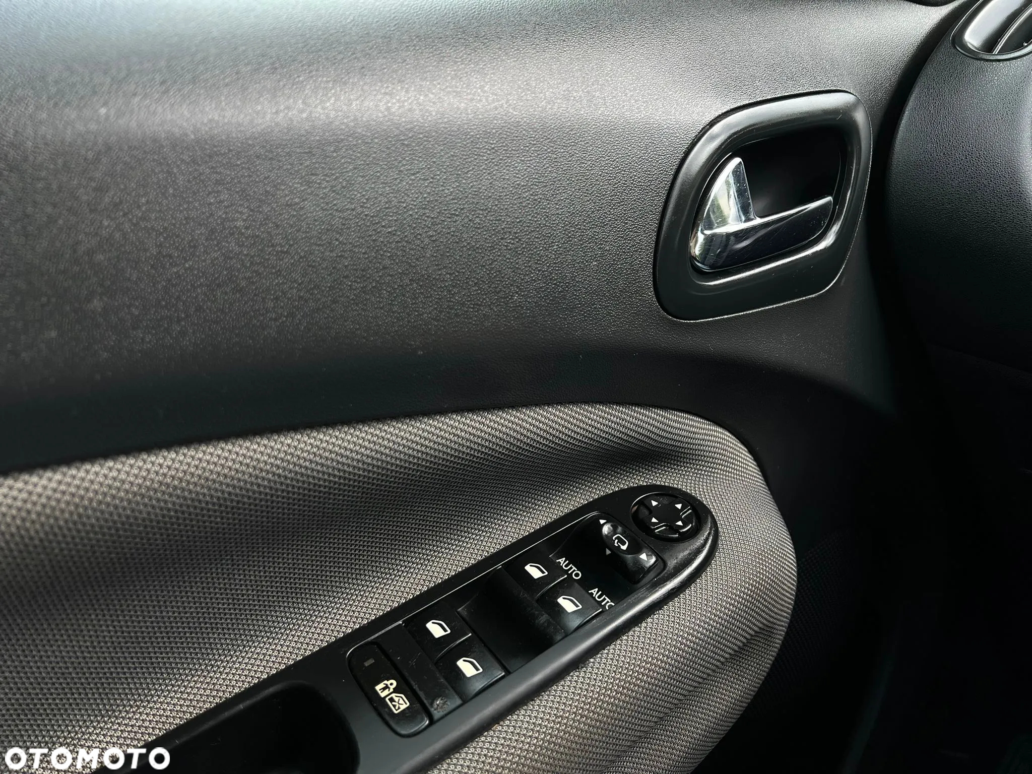 Citroën C3 Picasso 1.4i Exclusive - 30